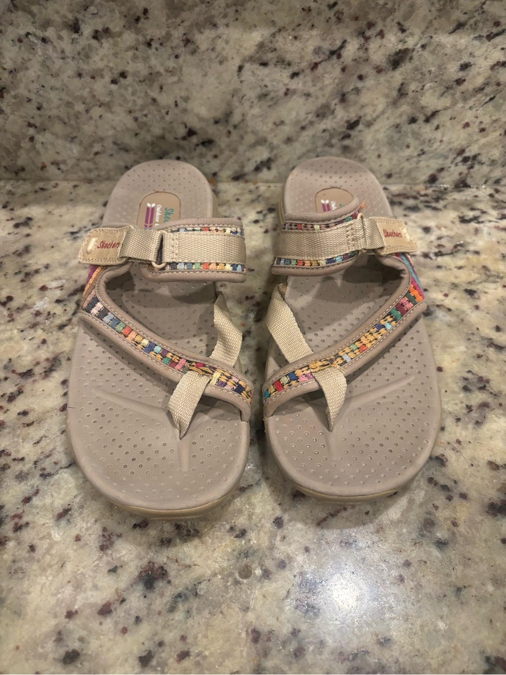 Skechers Women's Reggae Mad Swag Sandals size 9 - Picture 2 of 4